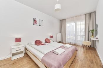 Apartments Dmowskiego Kępa Mieszczańska by Noclegi Renters, Breslau (Foto 2)