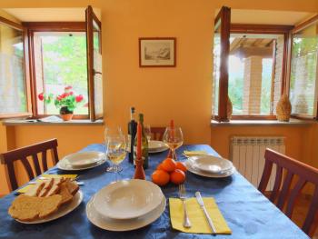 Apartment in Marche with Pool and Mountain Views, Apecchio (foto 4)