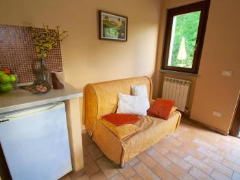 Apartment in Marche with Pool and Mountain Views, Apecchio (foto 2)