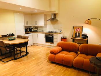 2 Bed 2 bath with Private Parking, Edinburgh (fotografie 5)