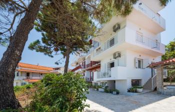 Tassos & Marios Apartments II, Аликанас (фото 3)