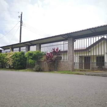 Elegant Villa in La Fortuna with spacious backyard plus very private pool & parking, Fortuna (Foto 5)