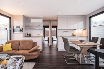 Welcome in - Houseboat 'Elysium' met eigen aanlegsteiger Sneek - Offingawier, Offingawier (fotografie 3)
