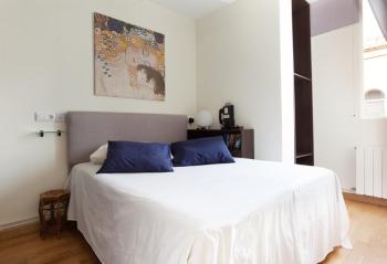rentBCN Gracia Jardinets, Barcelona (photo 2)
