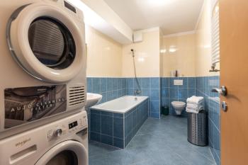 Alley apartment with free parking, Bratislava (Foto 5)