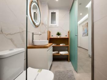 New Luxury Studio in the Heart of Thiseio., Atenas (foto 4)