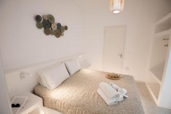 Eleana Studios, Ambelas (foto 3)