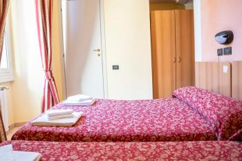 Hotel Ferrarese, Рим (фото 5)