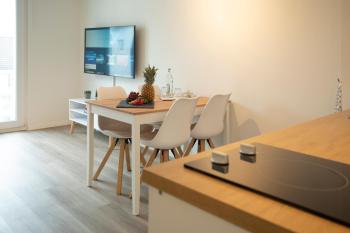 JayBnB - Apartment direkt am Hafen - mit UHD TV und Netflix, Dortmund (photo 3)