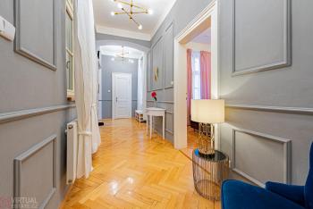 Colorful Wenceslas square apartment, Praha (fotografie 2)