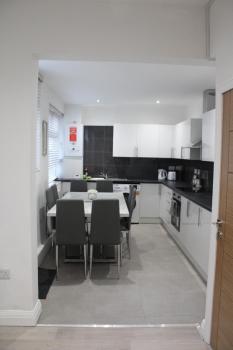 Beautiful, Spacious, Old Trafford home, Manchester (zdjęcie 2)