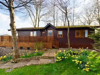3 Bedroom Lakeview Lodge - Ensuite & Balcony Deck, Carnforth (photo 5)
