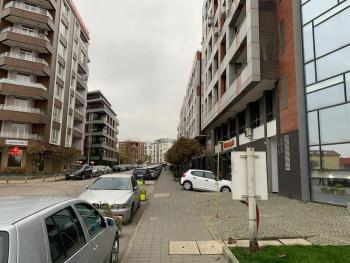 Sliver city next to paradise mall and metro, Sofia (photo 5)