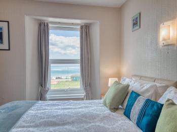 Apartment 5 - 1 Bedroom Sea Front-Sea Views-Free Parking, Paignton (zdjęcie 2)