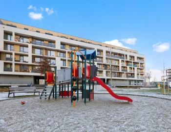 Sunflower - Modern large charming apartment with balcony, Bratislava (photo 3)