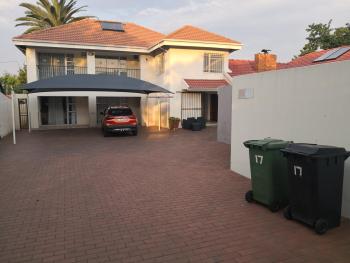 17 on 13th, Edenvale (photo 4)