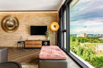 SkyView Suite - Niepowtarzalny widok i basen, Lublin (fotografie 3)