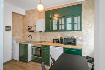 Floral & Cozy Studio in Heart of Sofia Center by Flat Mаnager, Sofia (Foto 3)