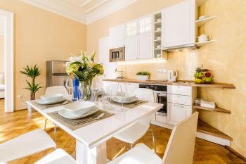 2bds apartment in UJEZD - P14, Praha (fotografie 3)