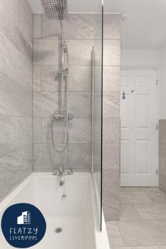 FLATZY - Quiet Sefton Park Luxury Apartment, Liverpool (photo 3)