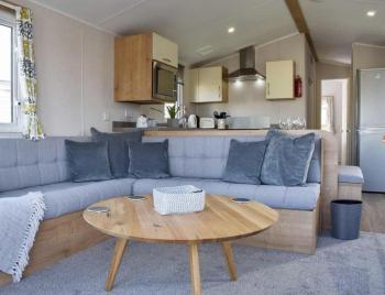 2 Bed - Sleeps 6 - 15min Walk to Beach, Morecambe (photo 3)
