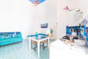 MonoBlue, Procida (foto 4)