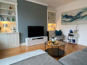 Spacious 2-bed flat with garden, 3 minutes walk from Oval tube station, Londýn (fotografie 2)