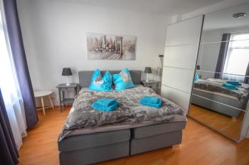 SweetHome - ruhig - große Küche, Balkon, Stellplatz, WiFi, Magdeburg (Foto 5)