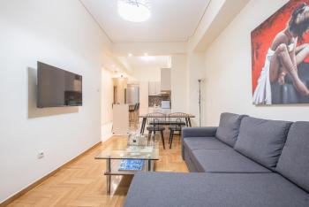 Elegant Home in Quiet Street by Cloudkeys, Atény (fotografie 5)