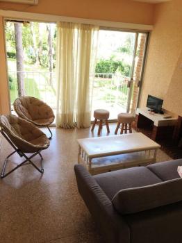 Arcobaleno, gran apartamento con con 2 balcones hacia el Jardín y hacia el frente, Punta del Este (Foto 2)