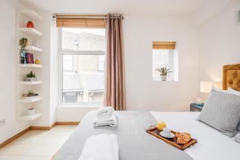 Central Holborn, lovely and bright apartment for 4, Londýn (fotografie 2)