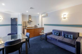Ramada by Wyndham Diplomat Canberra, Canberra (photo 4)