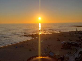 Beach front - sea and sunset views, Póvoa de Varzim (zdjęcie 4)