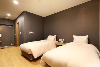 Bricks Hotel, Seoul (photo 3)