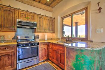 Unique Phoenix Abode with 2-Tier Patio and Grills, Anthem (fotografie 5)