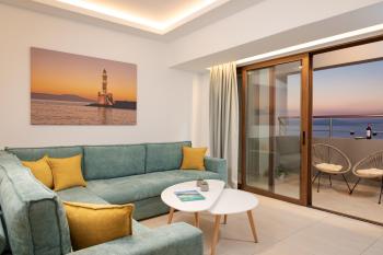 Overview Chania with sea view and amazing sunset, Chania (fotografie 3)
