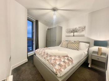 Chic Leeds City Apartment, Free Parking, Balcony, Leeds (Foto 2)
