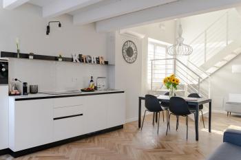 HomeThirtyFour, Verona (fotografie 3)