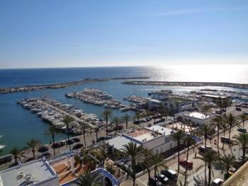 Luna, Estepona (Foto 2)