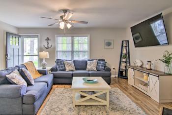 Coastal Escape w/ Water Access & Sunroom, Ocean View (Foto 5)