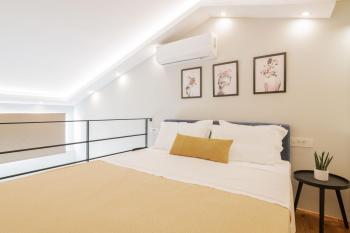 Stylish & elegant loft suite in the city center, Zakynthos Town (photo 3)