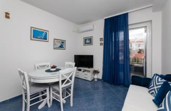 Apartment in Supetar with sea view, balcony, air conditioning, W-LAN 3553-2, Supetar (San Pietro di Brazza) (foto 2)
