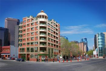 ELEMENT ON FIRST by Manna, Calgary (photo 2)
