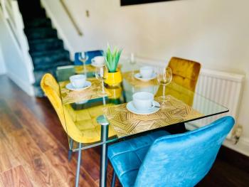 Mayfair Place - Cosy 3 Bedroom House with Free Parking, Birmingham (foto 4)