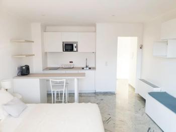 Beautiful T1 with sea view, Nice (fotografie 3)