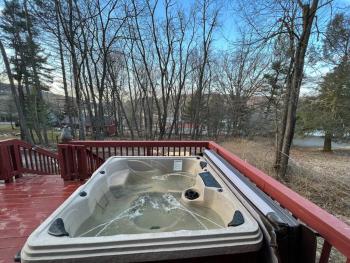 Cubs Den - Hot Tub- Walk to Lake- Fire Pit - Kayaks, Oakland (foto 4)
