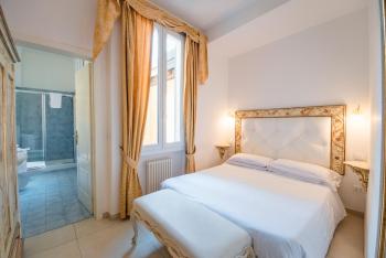Residenza Due Torri check in presso HOTEL CENTRALE Vicolo Cattani 7, Bologna (photo 2)