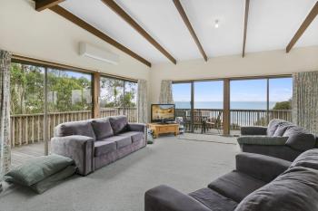 Bertram - BYO Linen, Lorne (Foto 2)
