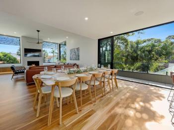 Beachfront Escape - 6 bedroom, Pool & beach access, Merimbula (fotografie 4)