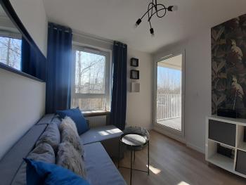 Komfortowy apartament z balkonem i parkingiem, Breslau (Foto 3)